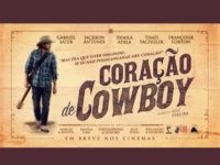 CORAÇÃO DE COWBOY: Uma homenagem merecida à música sertaneja com gosto de nostalgia