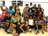 Ator de Gênesis revoluciona vidas em curso de teatro gratuito no Rio Comprido