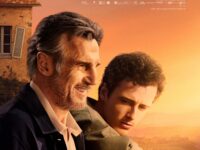Liam Neeson contracena com seu filho na comédia-dramática De Volta à Itália