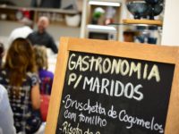 Chef cria curso de gastronomia para maridos no Rio