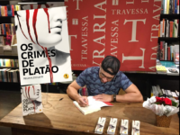 “OS CRIMES DE PLATÃO” : Instigante livro de Reginaldo Leite com trama bem elaborada nos convida para uma aventura irrecusável