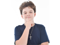 Matheus Sampaio: Aos 12 anos, ator estreia como o órfão Ivan na novela “Amor Sem Igual” da Record