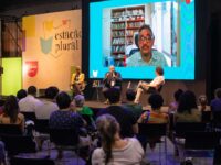 As Desigualdades e as Elites no Brasil na mesa de debates da Bienal, discutindo racismo estrutural