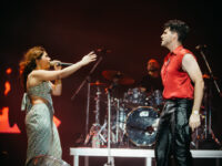 De surpresa, Alessia Cara e Jão cantam juntos no palco do Lollapalooza