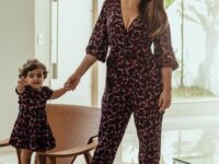 Atriz Juliana Kelling faz ensaio de moda com a filha Hannah