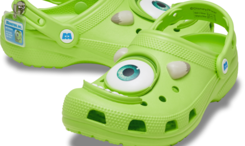 Crocs lança coleção inspirada em Monstros S.A. com modelos exclusivos