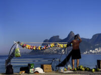 Exposição ‘Da Beleza ao Caos – a cidade que habita em nós’ traz ao Museu Histórico da Cidade do Rio de Janeiro artistas que convidam a pensar na cidade como um espaço vivo e diverso.