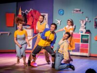 “Raulzito Beleza – Raul Seixas para Crianças” volta ao cartaz, a partir de 10 de janeiro, no Teatro Clara Nunes, no Shopping da Gávea