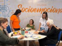 Na medida que a população envelhece, jogos de tabuleiro e exercícios cerebrais contribuem para inibir o declínio da memória