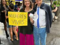 Bloco Tá Pirando, Pirado, Pirou! leva cavalo azul e Paulo Betti à Avenida Pasteur no Carnaval 2026