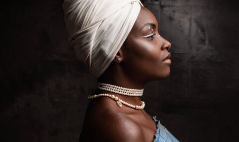 “Bertoleza” estreia temporada no Teatro Alfredo Mesquita com uma releitura musical de “O Cortiço”