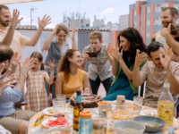 “Surda” leva três prêmios Goya e faz história com Miriam Garlo, primeira mulher surda premiada no ‘Oscar espanhol’