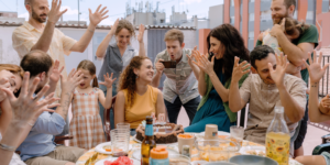 “Surda” leva três prêmios Goya e faz história com Miriam Garlo, primeira mulher surda premiada no ‘Oscar espanhol’