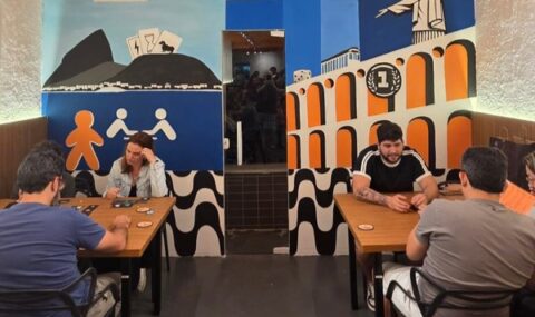 Entre risadas e estratégias, casarão do Catete abriga mais de 750 jogos de tabuleiro!