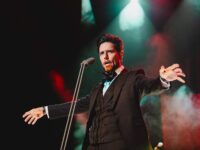 Thiago Arancam apresenta o show “Trilhas Inesquecíveis de Novelas” no Teatro Liberdade, em São Paulo