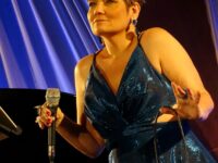 Andréia Pedroso apresenta o show ‘Cheia de Bossa’, versão ‘Edulobianas’, comemorando EDU LOBO, no próximo dia 11/06, às 19h, no Espaço Cenáculo