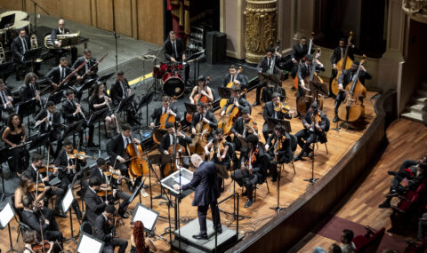 Orquestra Sinfônica Jovem do Rio de Janeiro apresenta concerto de protagonismo sofisticado na Sala Cecília Meireles