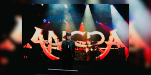Angra celebra 30 anos de Holy Land em Curitiba com estreia de Alírio Netto